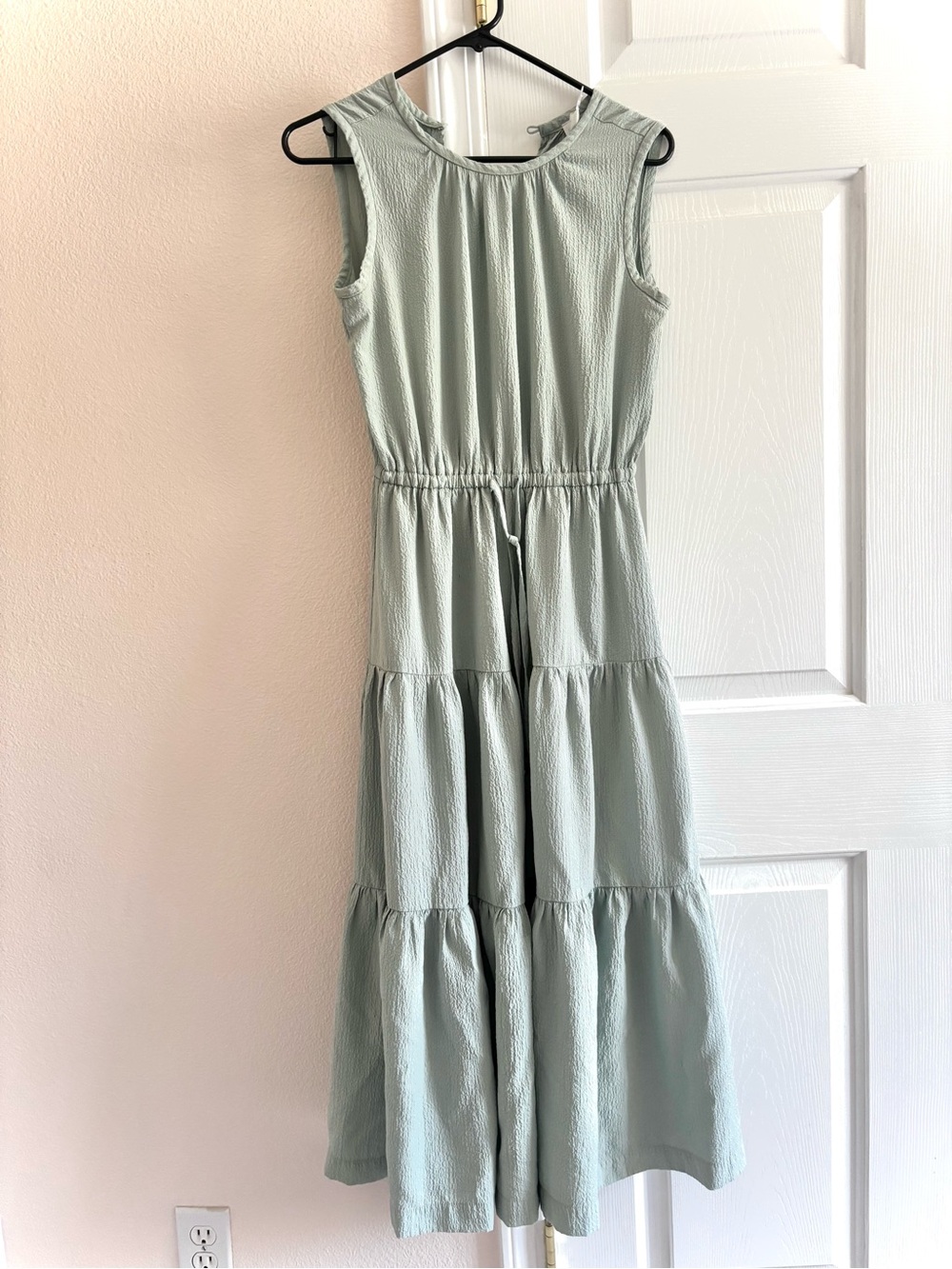 Calvin Klein Tiered Smocked Sleeveless Midi Cottagecore Mint Summer Dress Size 2